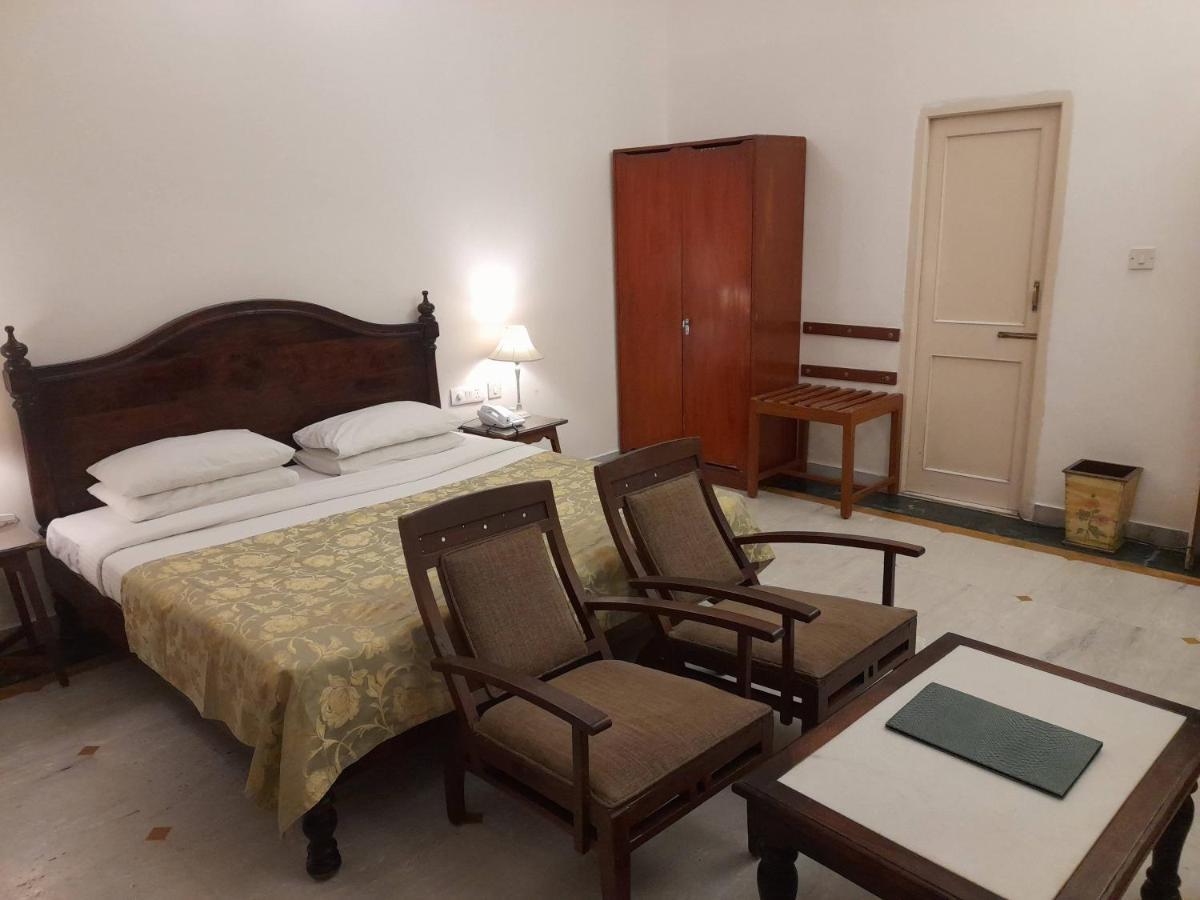 Rampratap Palace By Fateh Collection Udaipur Exterior photo